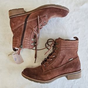 NEW Sofft Baxter Aqua Waterproof Combat Boot Redwood size 9 Leather